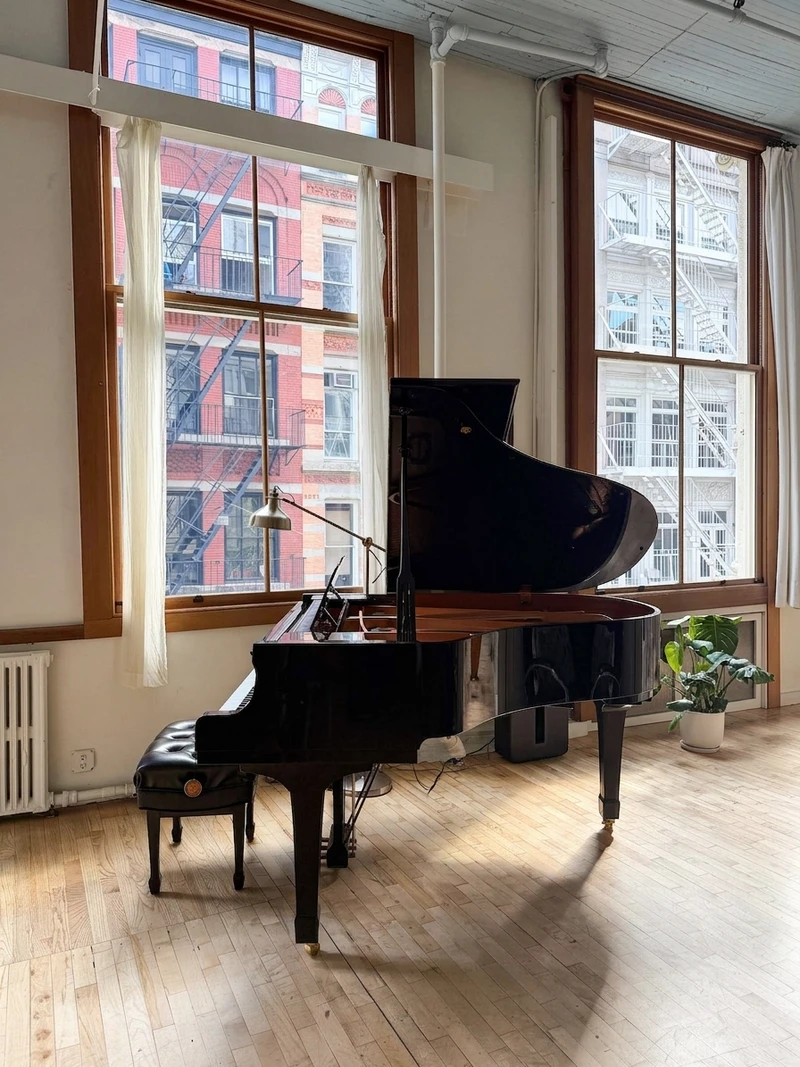 2 bedroom in SoHo photo 8