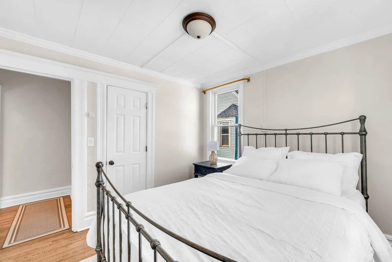 2 bedroom in Rutherford photo 5