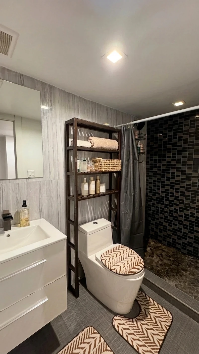 a room in Flushing photo 2
