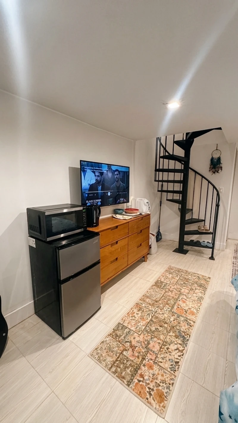 a room in Flushing photo 3