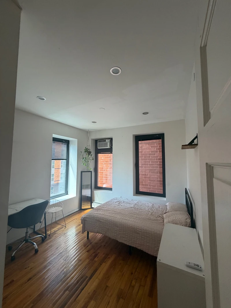 a room in Harlem photo 5