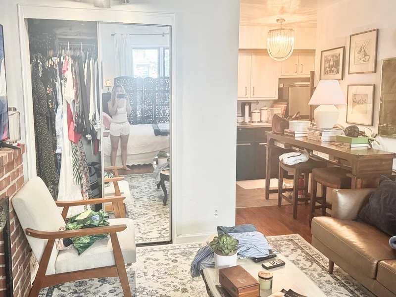 a studio in Upper West Side photo 3