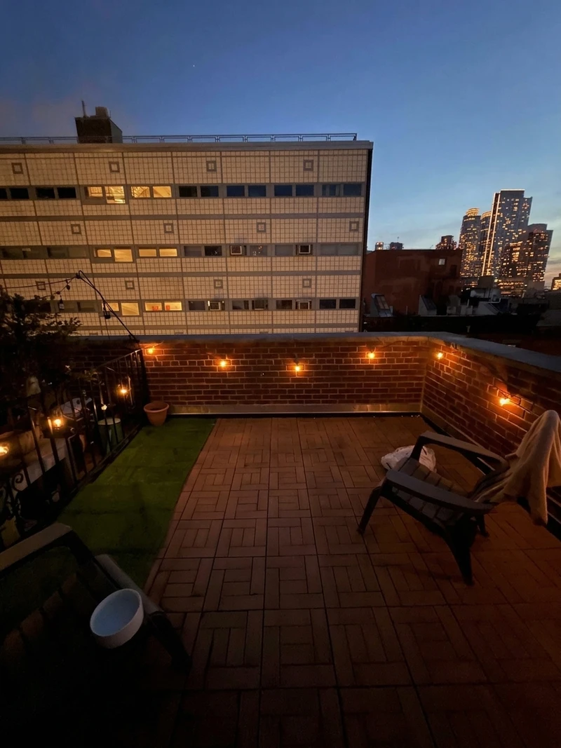 private room in Hell's Kitchen photo 5
