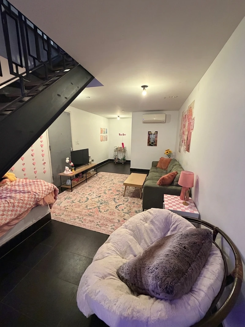 a room in Bushwick photo 9