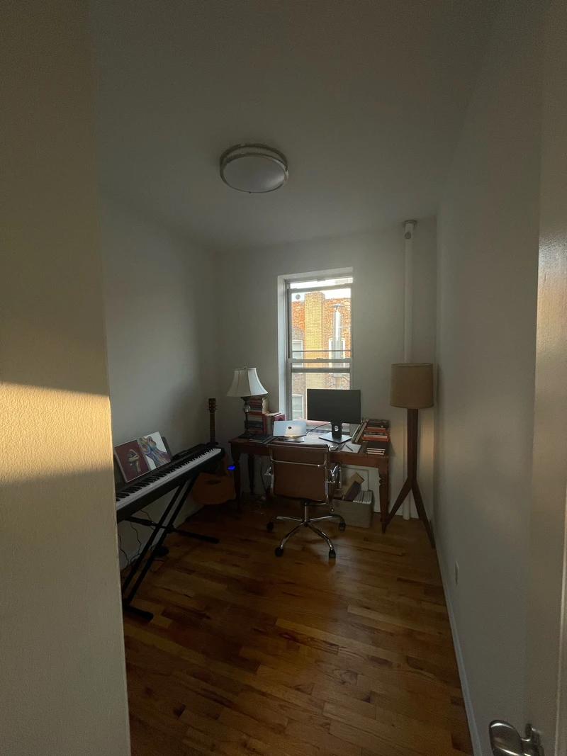 2 bedrooms in East Village photo 4