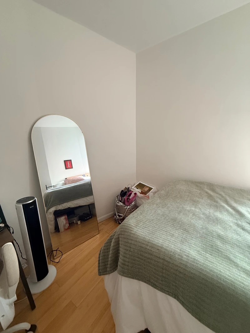 private room in Hamilton Heights photo 5