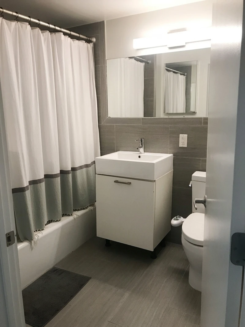 private room in Hamilton Heights photo 4