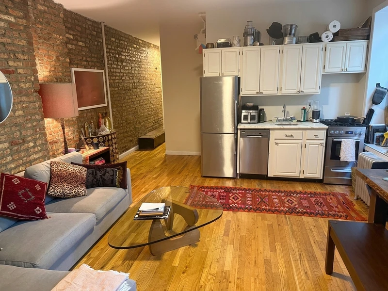 a room in Brooklyn photo 4