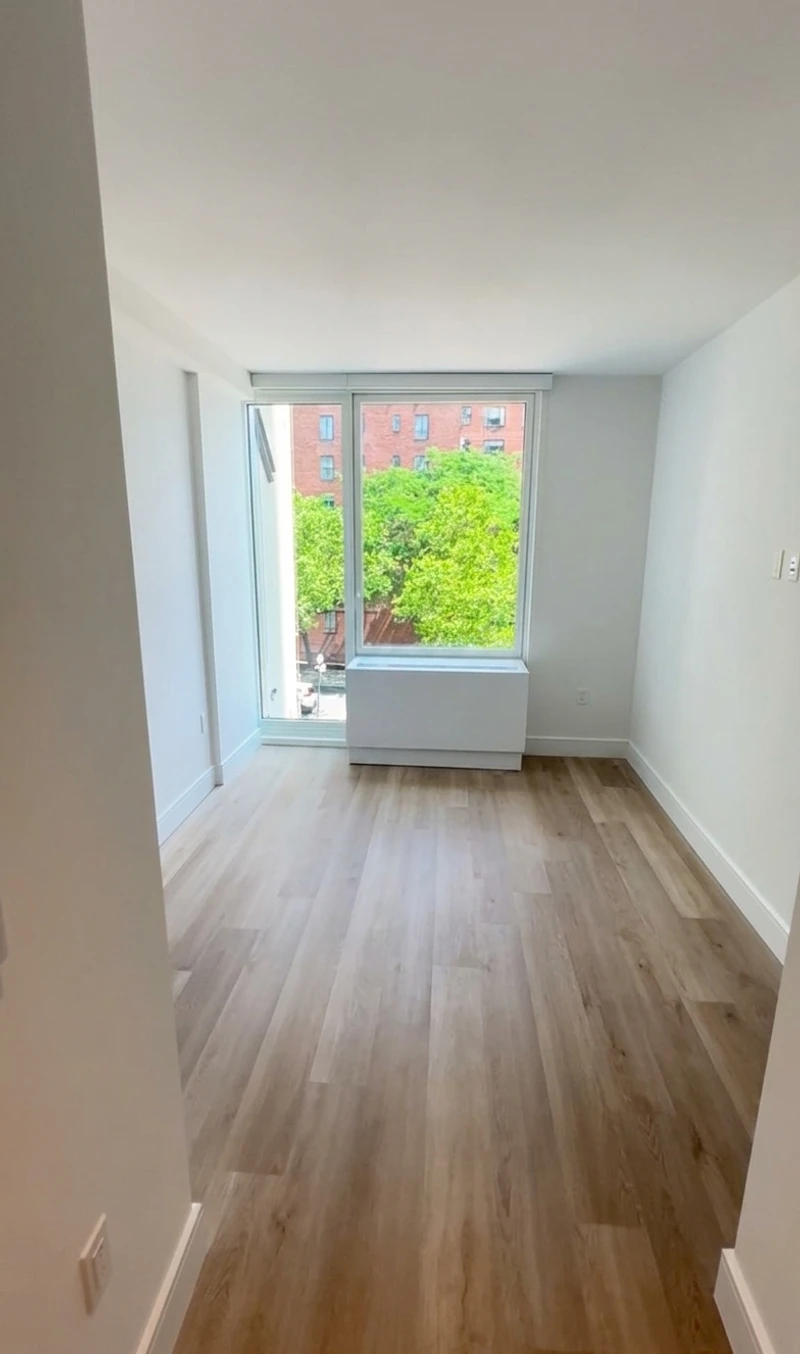 2 bedroom in East Village photo 5
