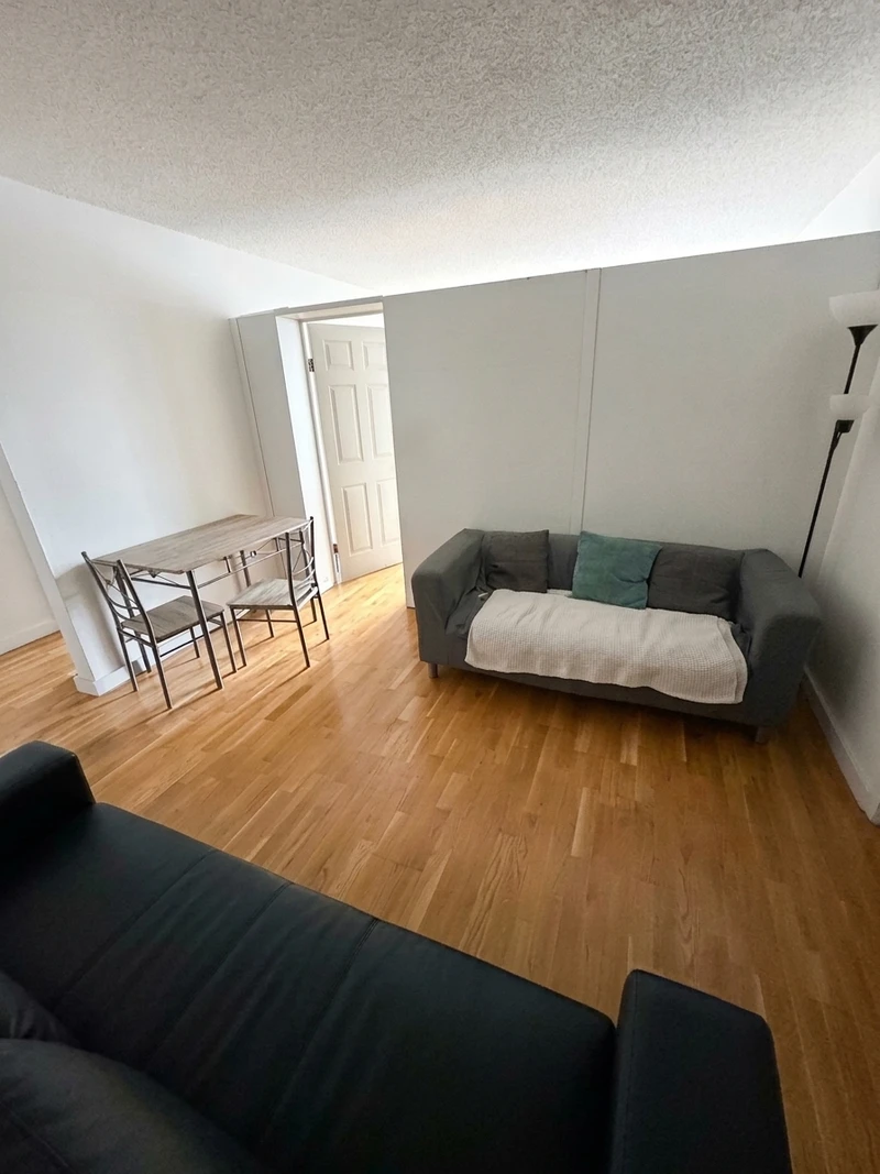 private room in Newport photo 5
