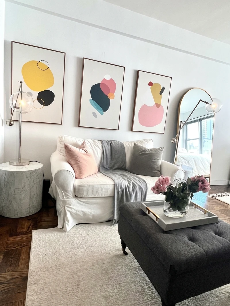 a studio in Midtown East photo 3