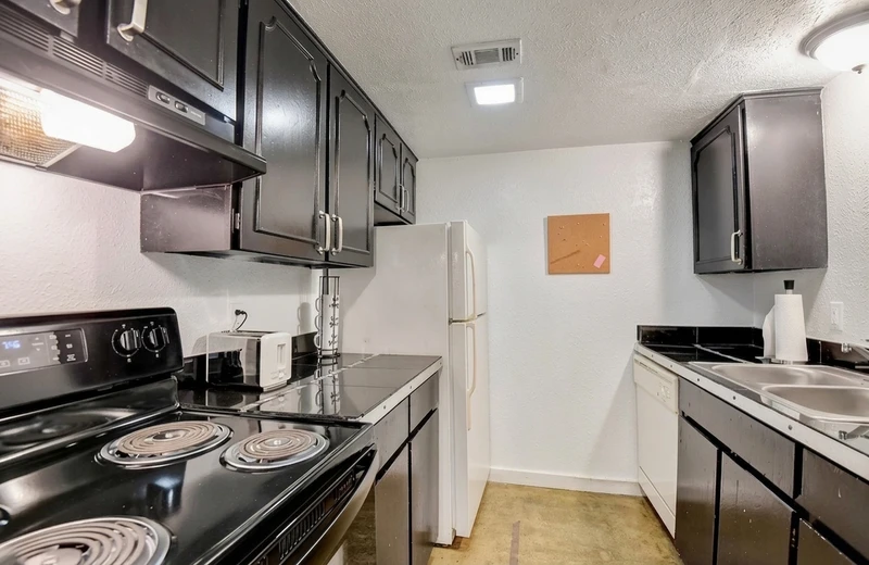 1 bedroom in Eagle Point photo 2