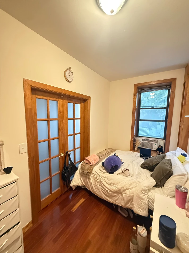 private room in Murray Hill photo 4