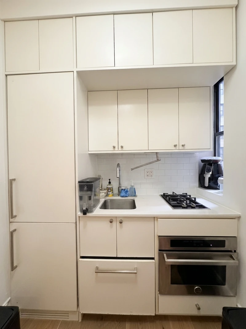 a studio in Chelsea photo 3