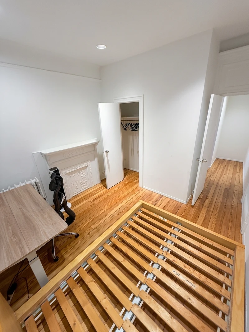 private room in Midtown East photo 2