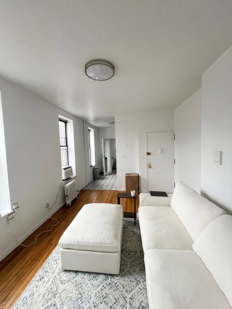 1 bedroom in East Village photo 5