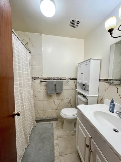 a room in Astoria photo 5