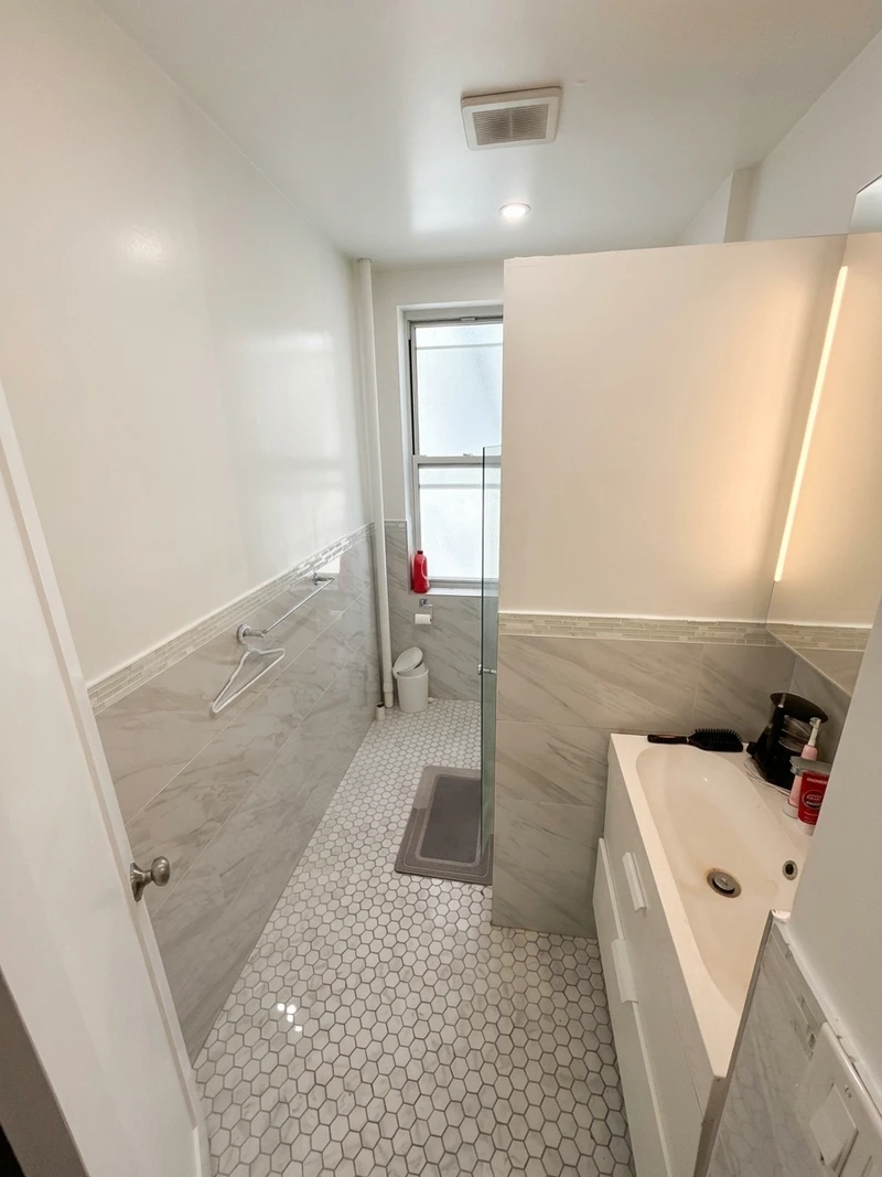 private room in Upper East Side photo 2