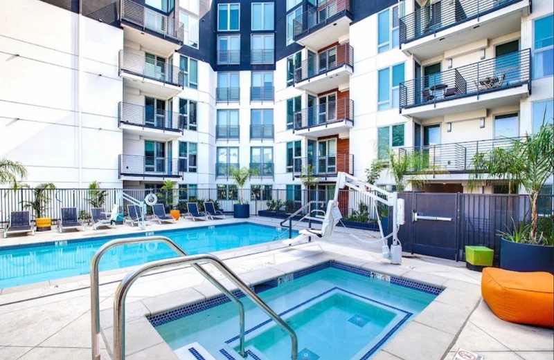 2 bedroom in Echo Park photo 9