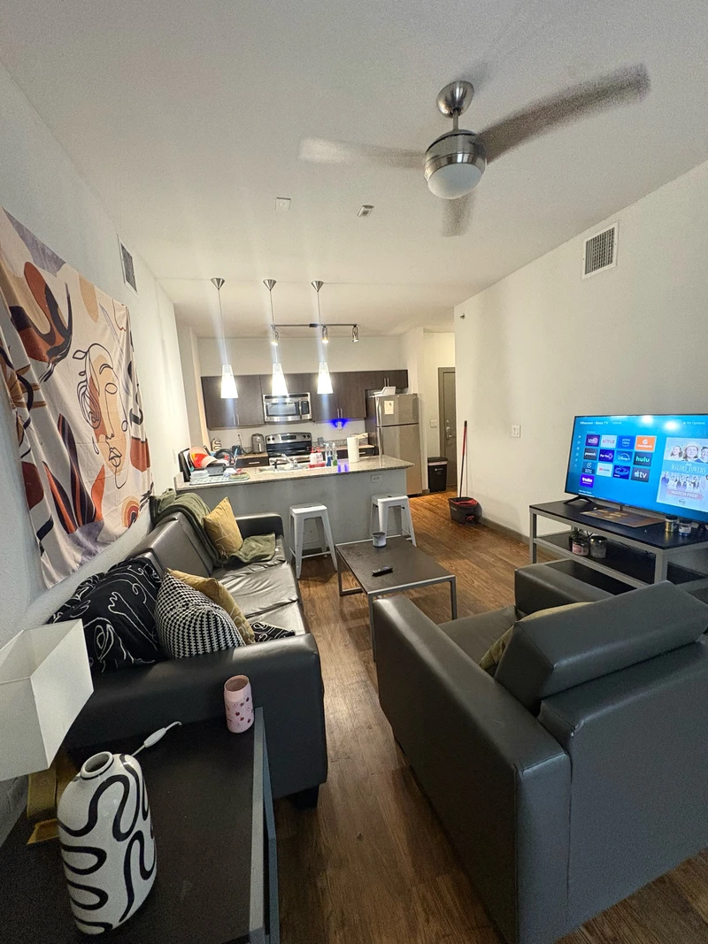 a room in South Side photo 8