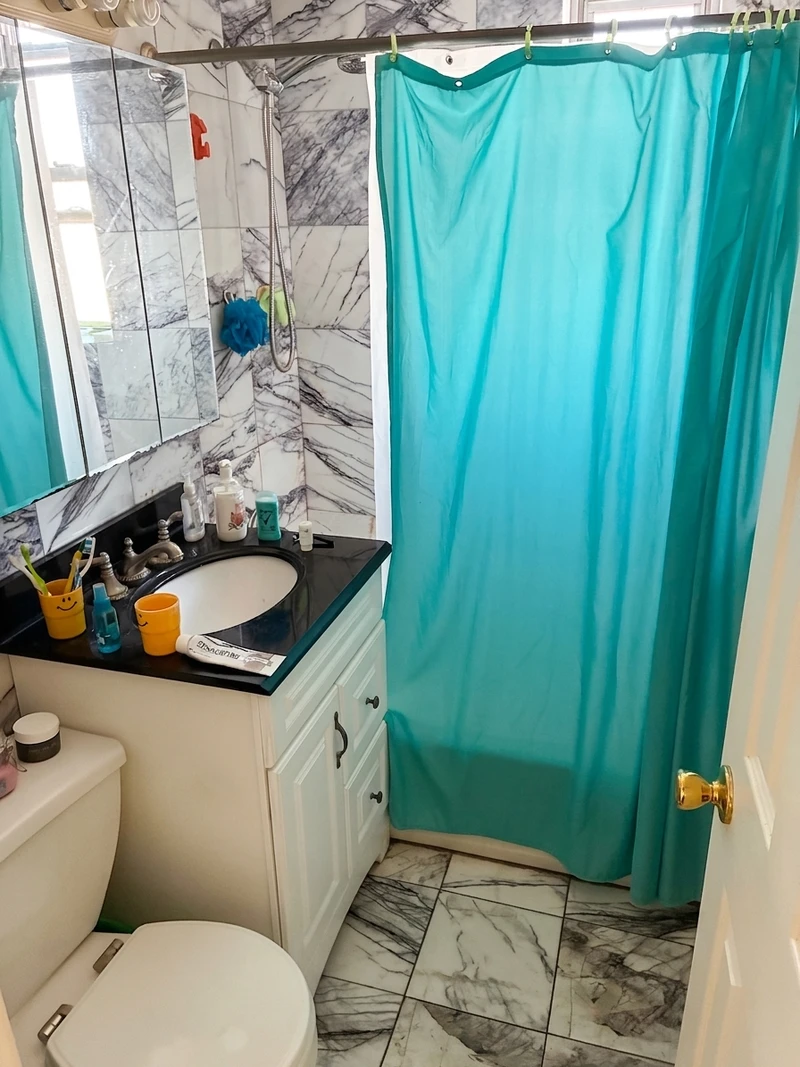 2 bedroom in Rego Park photo 5