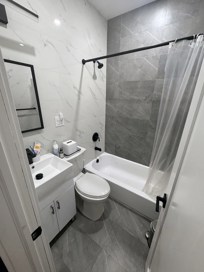 3+ bedroom in Ocean Hill photo 4