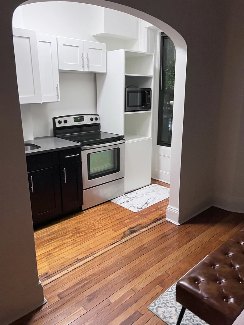 a studio in Stuyvesant Heights photo 2