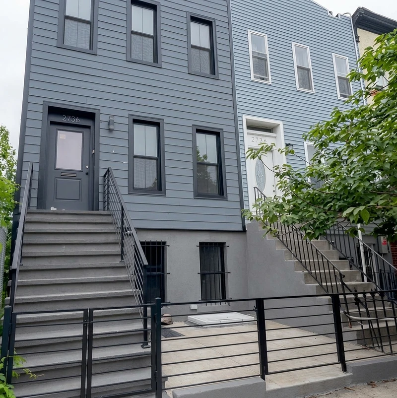 3+ bedroom in Ocean Hill photo 2