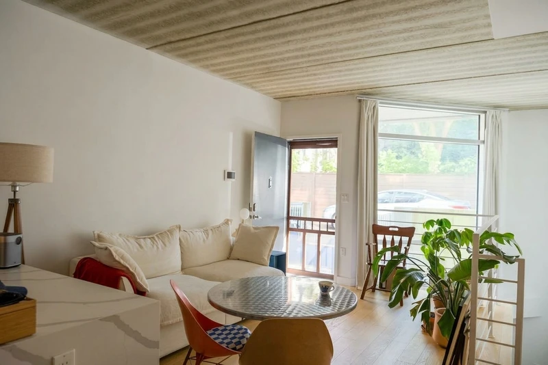 2 bedroom in Bedford-Stuyvesant photo 2