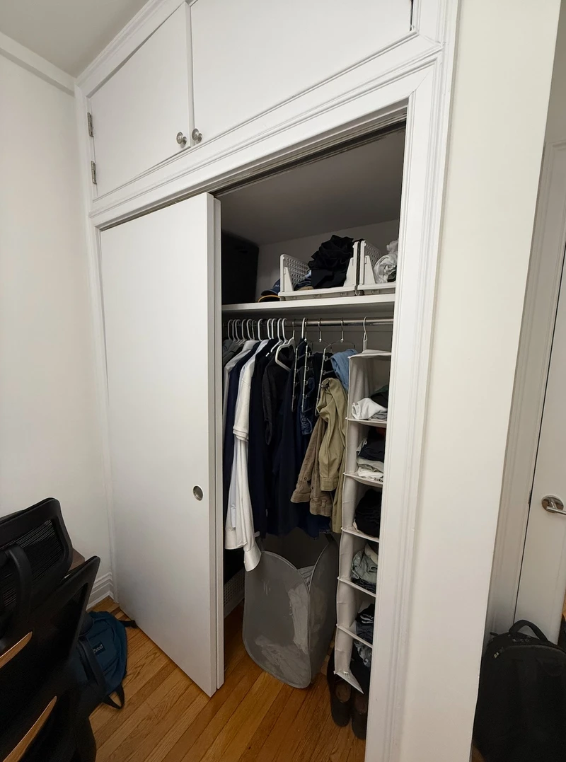 a room in Theater District photo 2