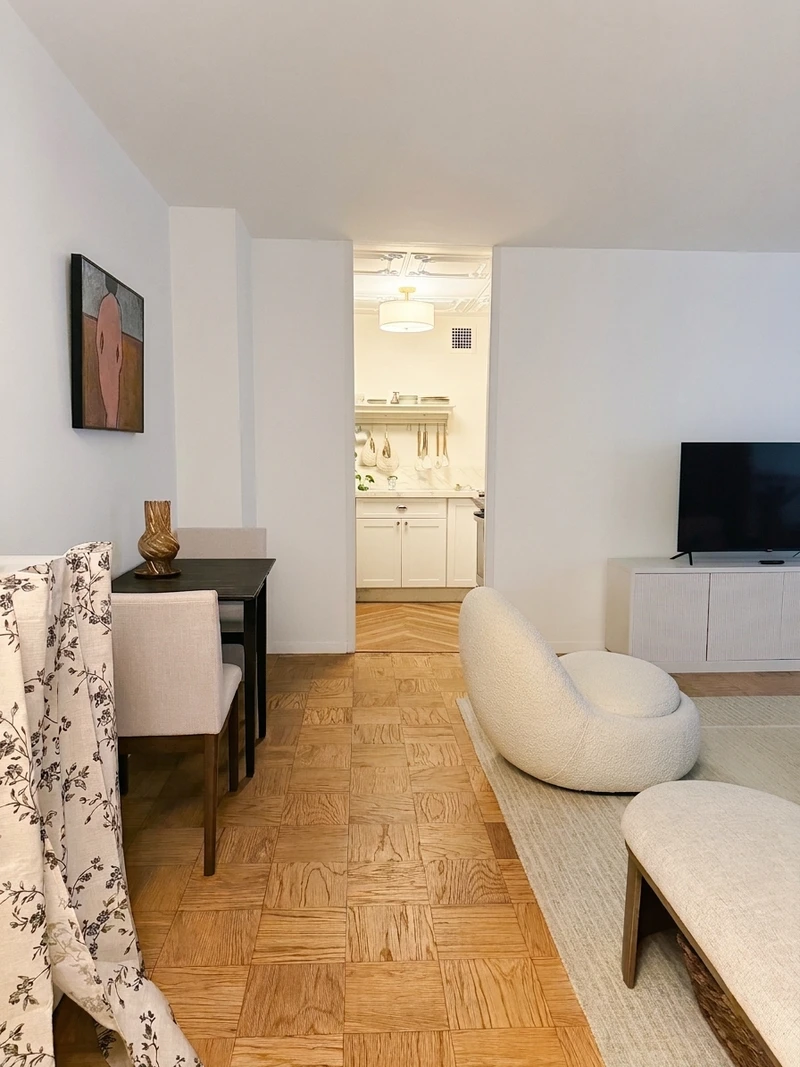 1 bedroom in Upper East Side photo 9