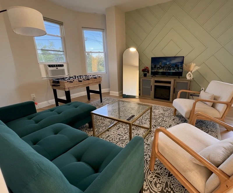 a room in Silver Lake photo 6