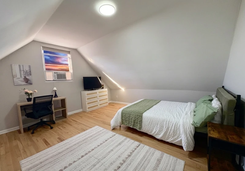 a room in Silver Lake photo 8
