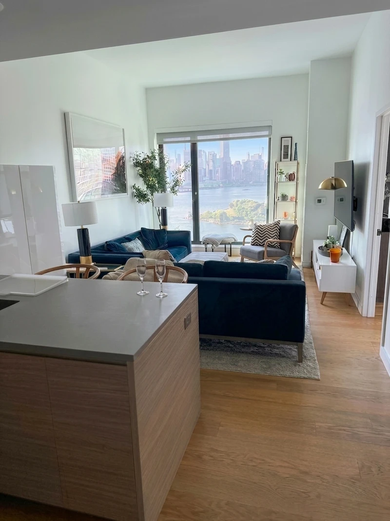 1 bedroom in Greenpoint photo 5