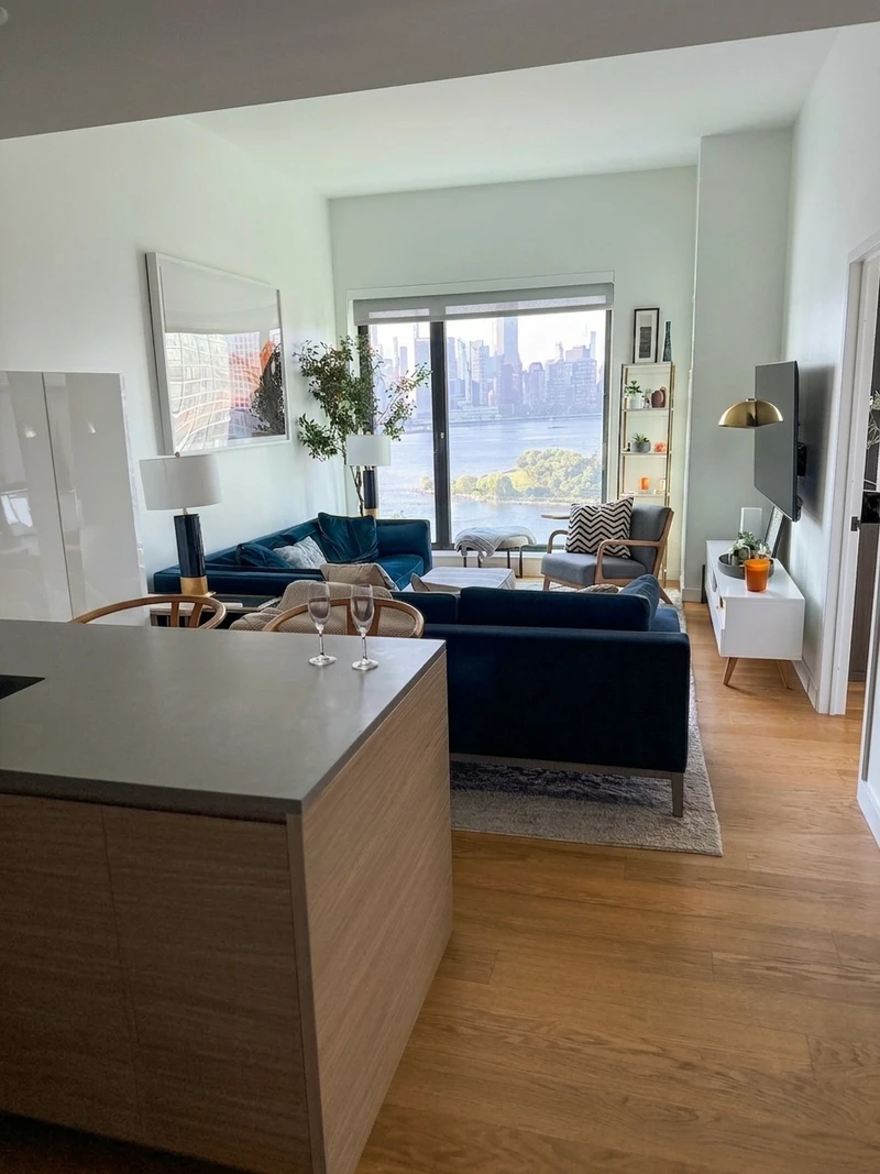 1 bedroom in Greenpoint photo 6