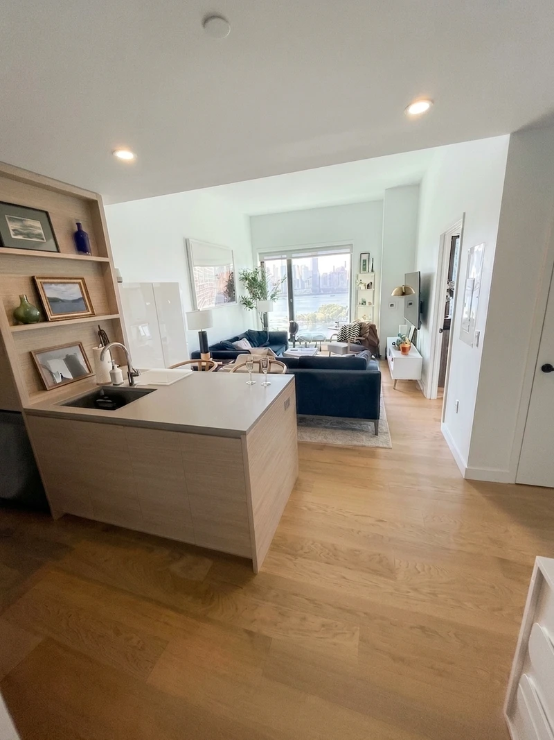 1 bedroom in Greenpoint photo 6