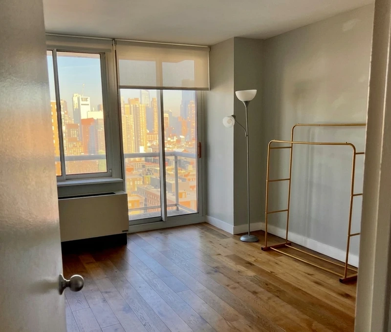 3+ bedroom in Hell’s Kitchen photo 3