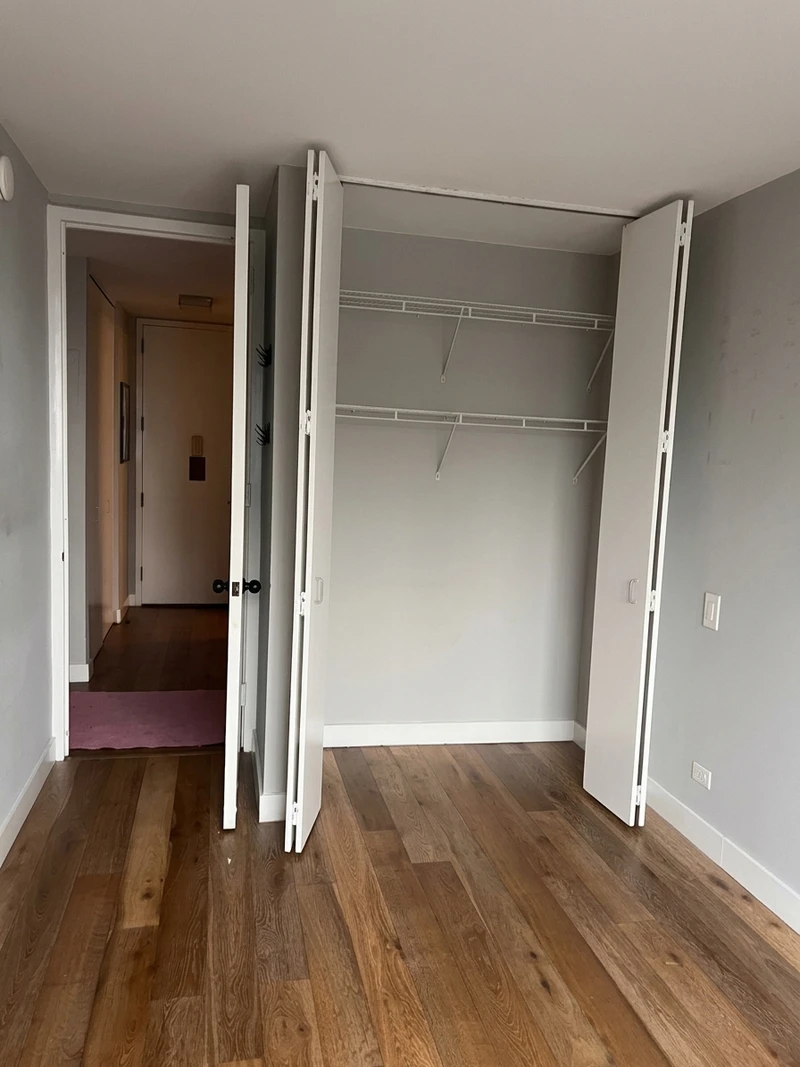 private room in Hell’s Kitchen photo 5