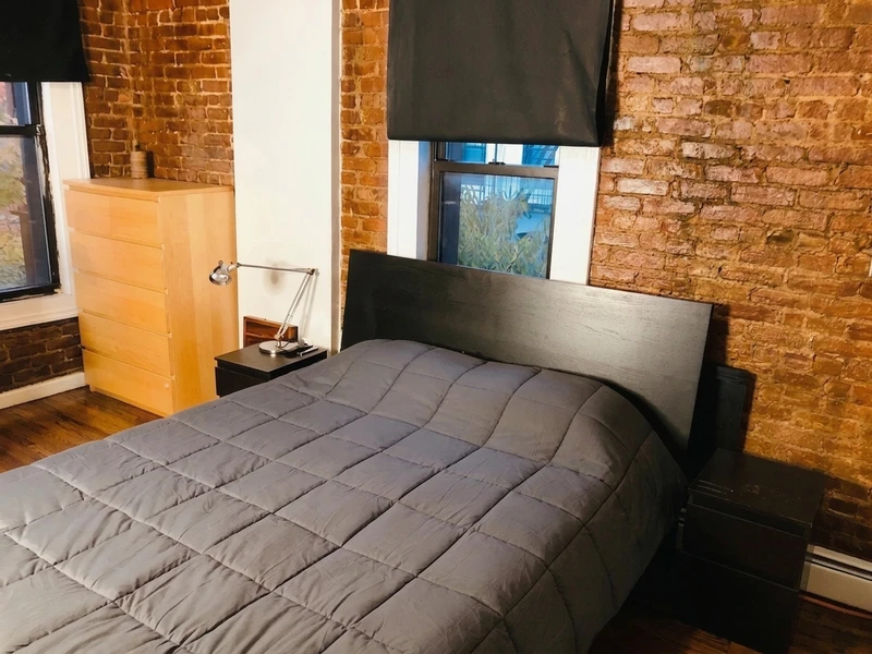 a room in Bushwick photo 5