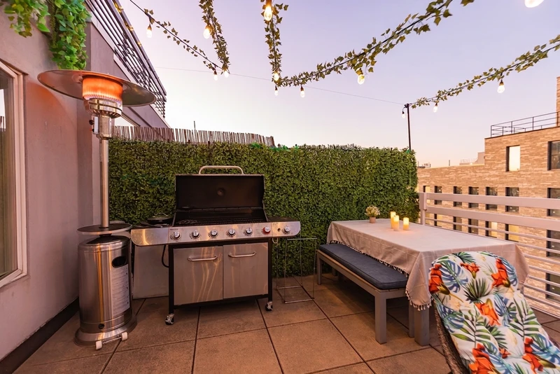 1 bedroom in Williamsburg photo 3