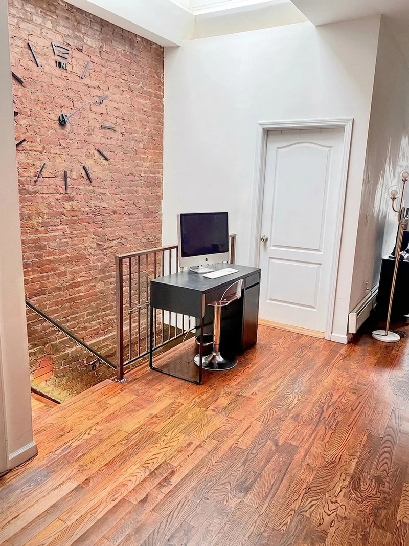 a room in Bushwick photo 6