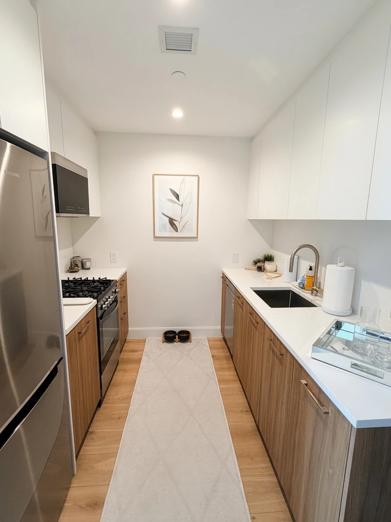 a studio in LIC photo 18