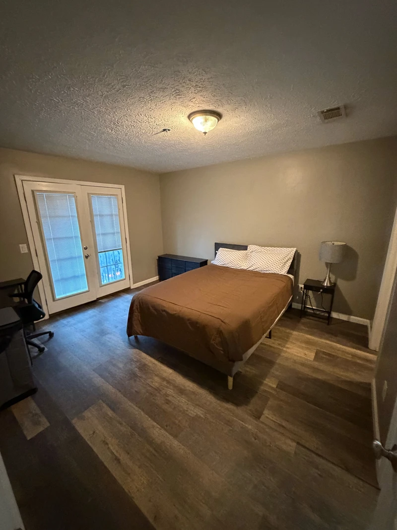 private room in Midtown photo 12