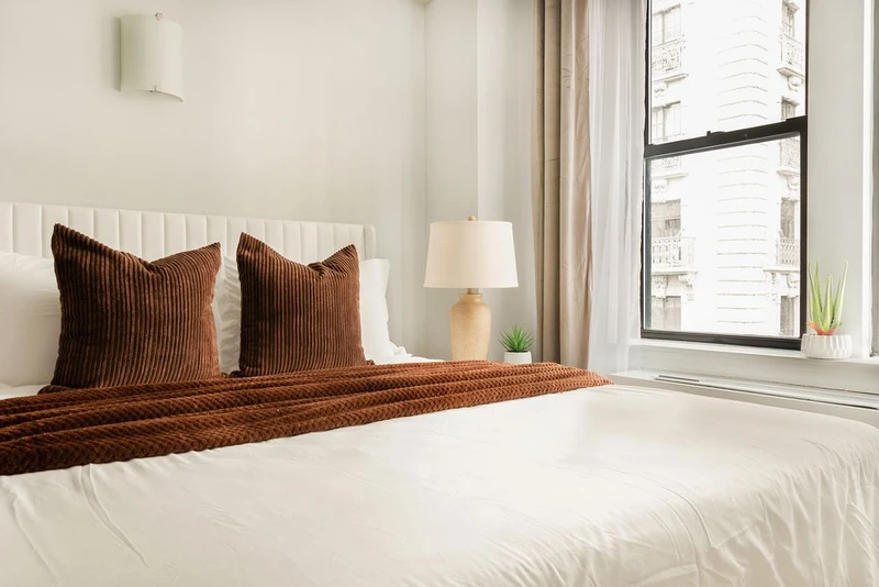 a studio in Upper West Side photo 4