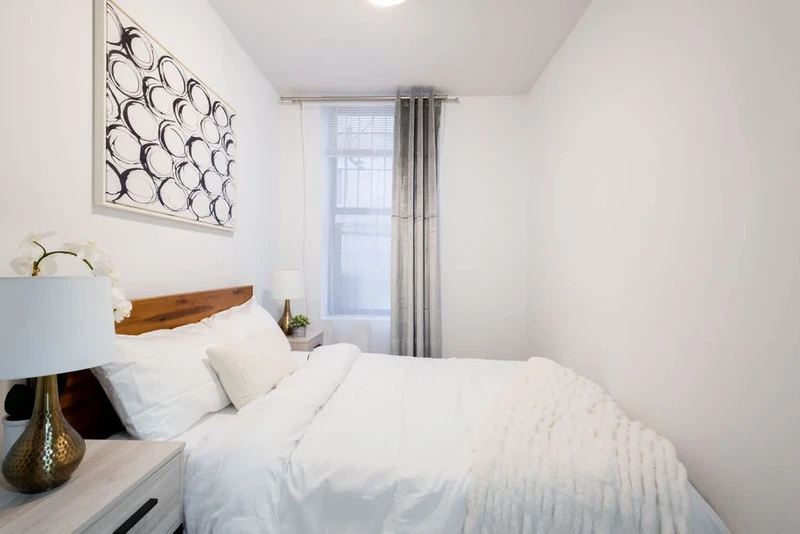 3+ bedroom in Upper East Side photo 6
