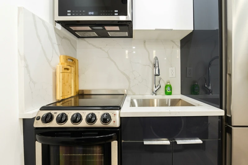 1 bedroom in Upper East Side photo 7