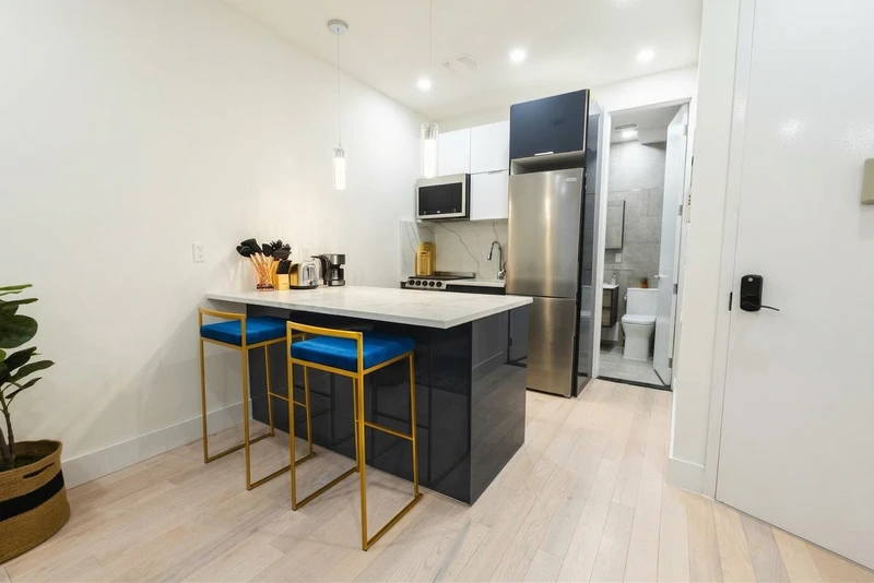 1 bedroom in Upper East Side photo 4