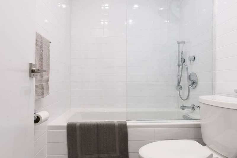 1 bedroom in Upper East Side photo 7