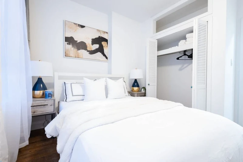 3+ bedroom in Upper East Side photo 4