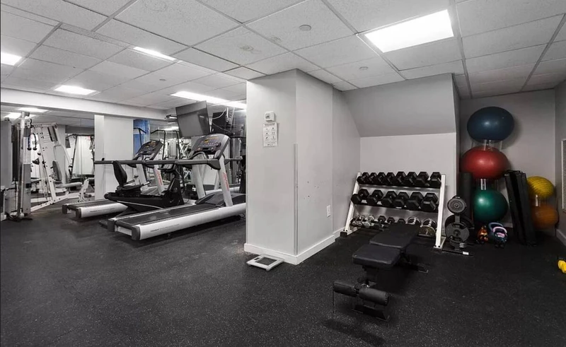 a studio in Upper West Side photo 10